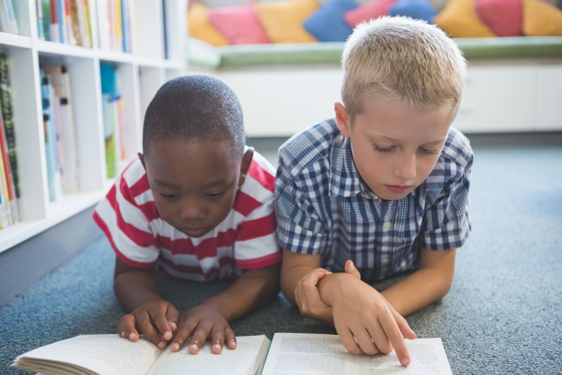 two children learning to read science of learning