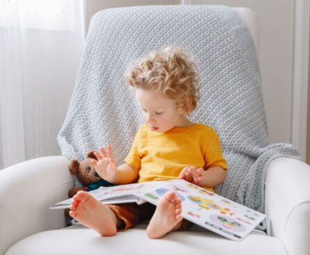 encourage reading in pre-readers