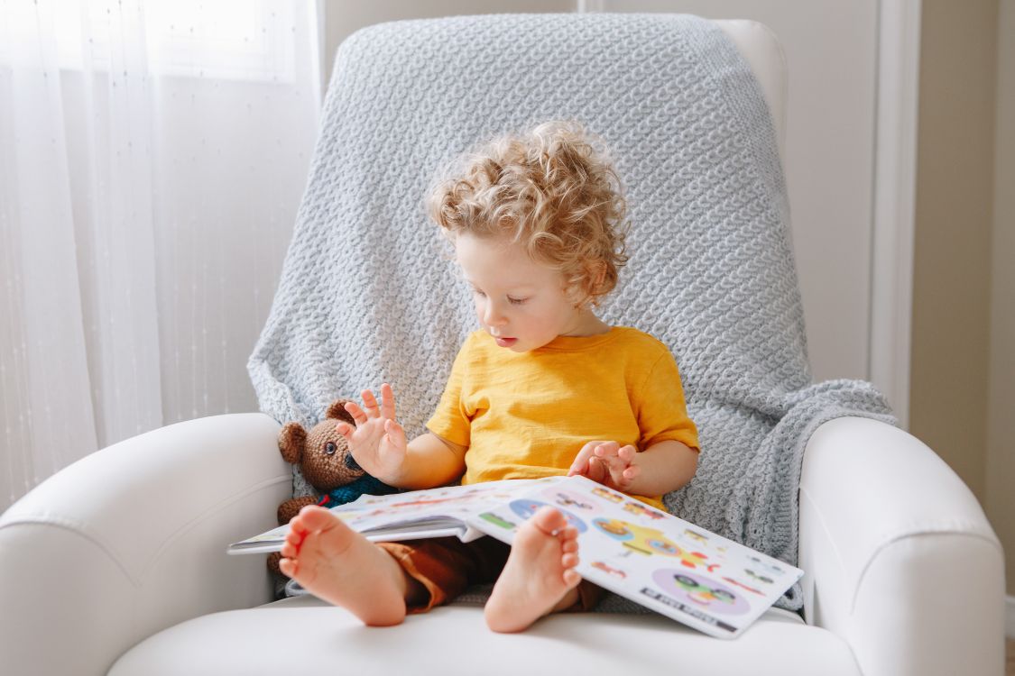 encourage reading in pre-readers