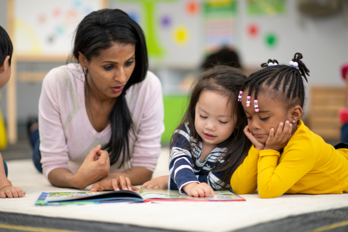 Discover how Beverly Cleary's beloved books support early reading development. Learn how to use her stories to build essential literacy skills.