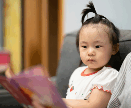 Discover how Caldecott Medal winners build essential pre-reading skills in pre-K children at home.