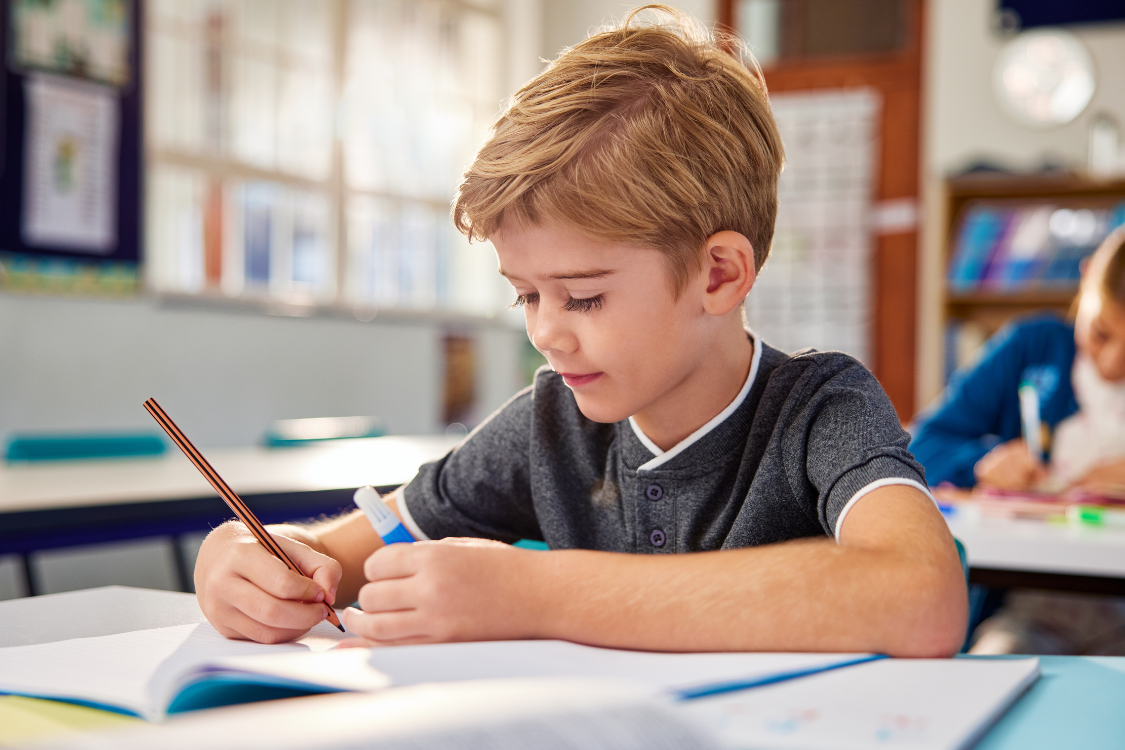 Learn why words like "floss," "puff," and "doll" double their final letters. Discover the Floss Rule and help your child master this essential spelling pattern with confidence.