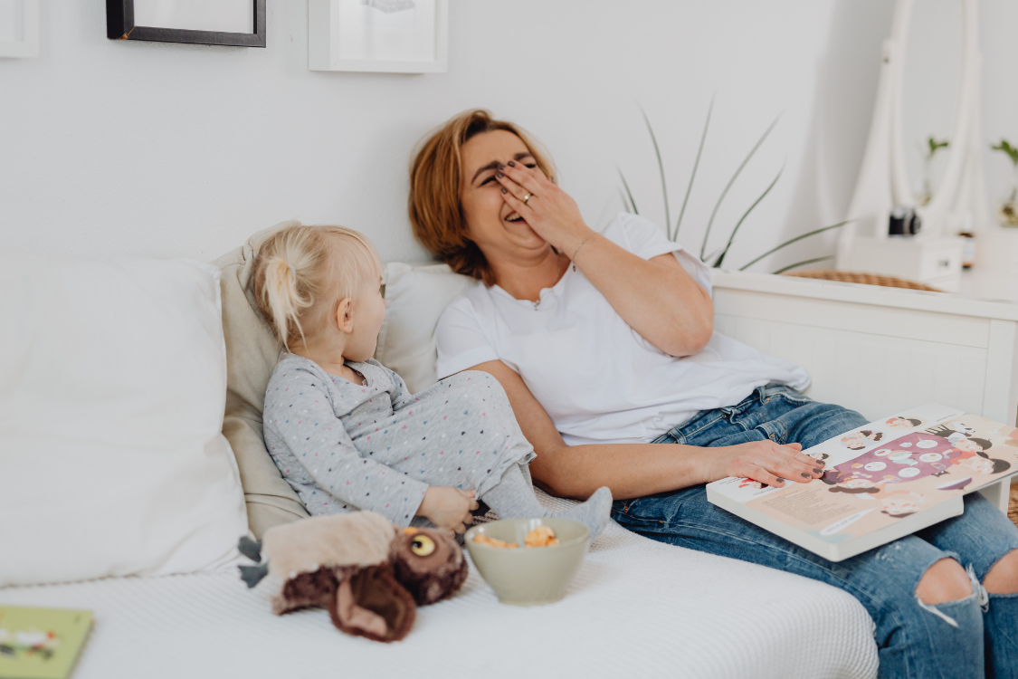 Interactive books with pop-ups, flaps, and movement activities engage reluctant readers through multi-sensory learning—perfect holiday gifts for kinesthetic learners.